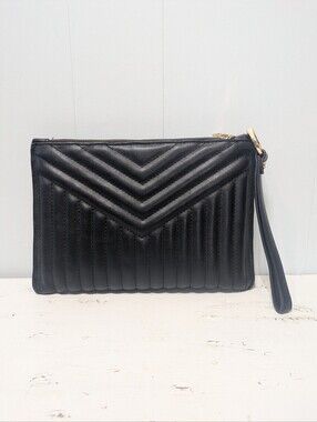 A New Day Black Quilted Wristlet Pouch Zipper Closure Card Slots Slip Pocket